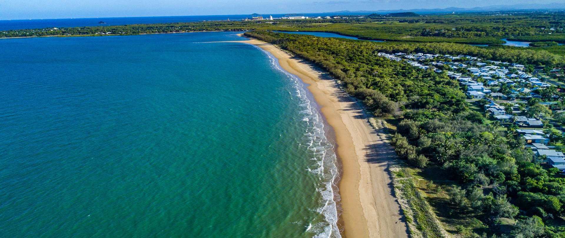 Both are serviced by flights from domestic airlines including . Hervey Bay To Airlie Beach Tripfarm