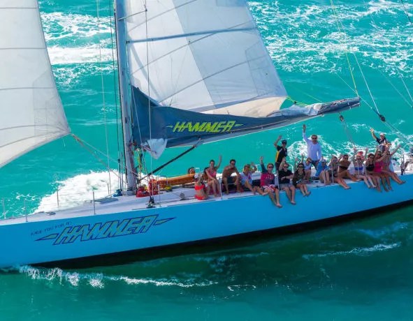 Overnight tour deals · spend your days exploring the freshest spots in the whitsundays on one of the liveliest boats around! Whitsunday Islands Sail The Whitsundays Backpacker Spirit