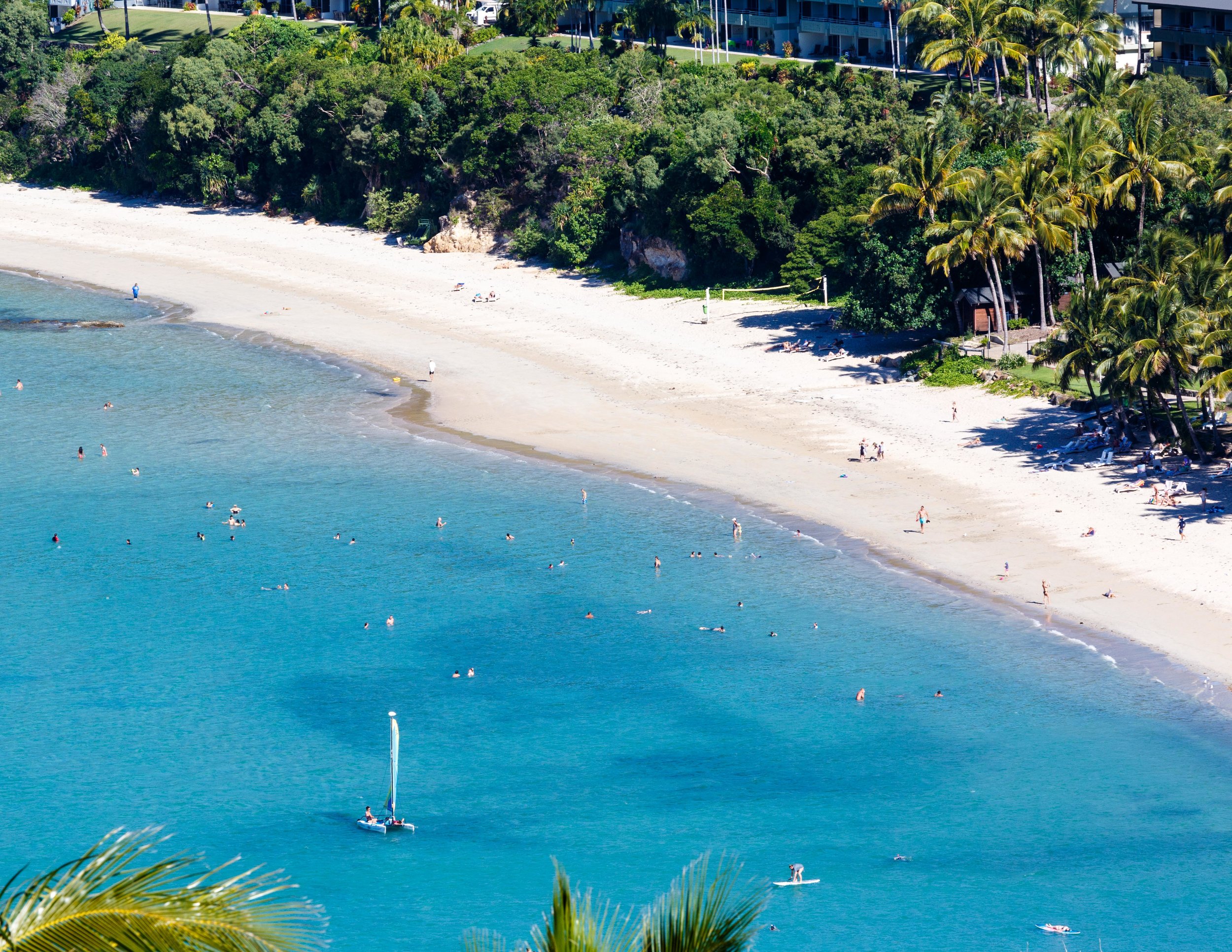 A great way to experience the amazing . Where To Stay In The Whitsundays On Each Island Walk My World