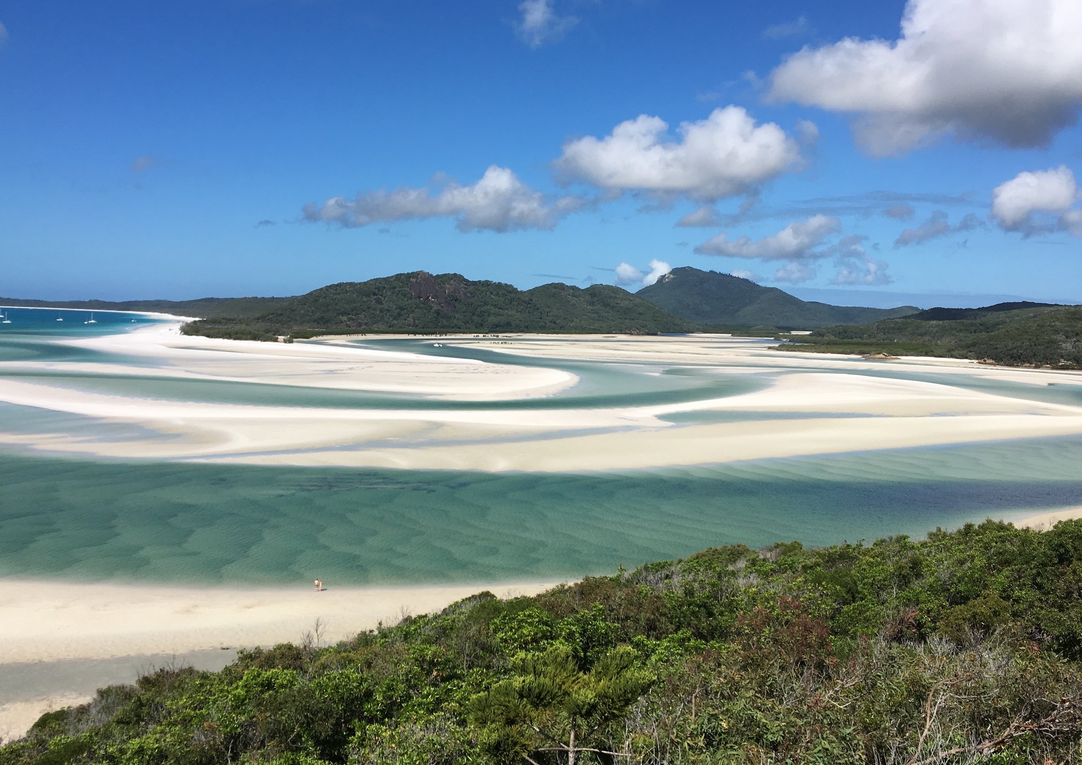 The whitsunday islands are an almost idyllic cruising ground. Sailing Whitsunday Islands Without A Sailing License Secret Travel Guide