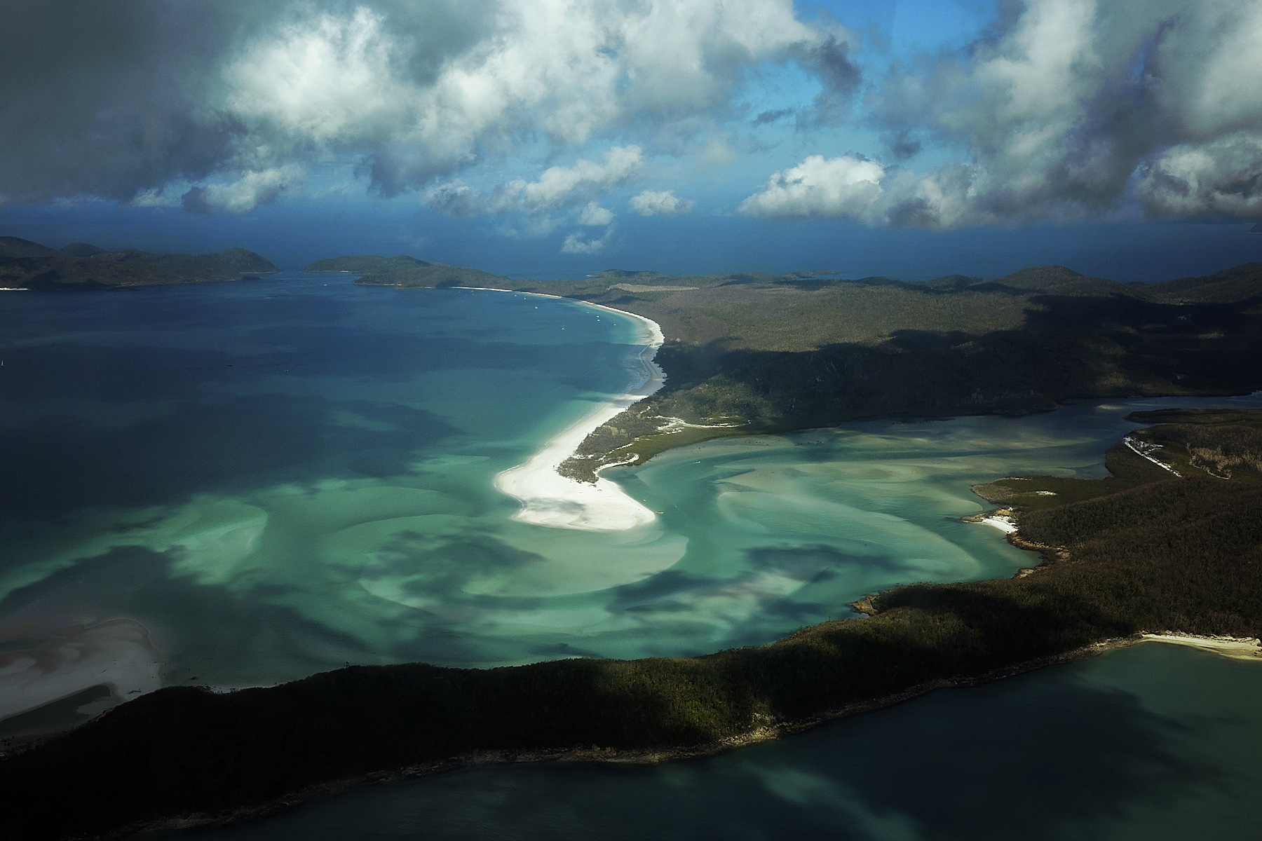 Professional photographer living in the whitsundays download images www.whitsundaysphotography.com/images. Nadine Kemp Photography